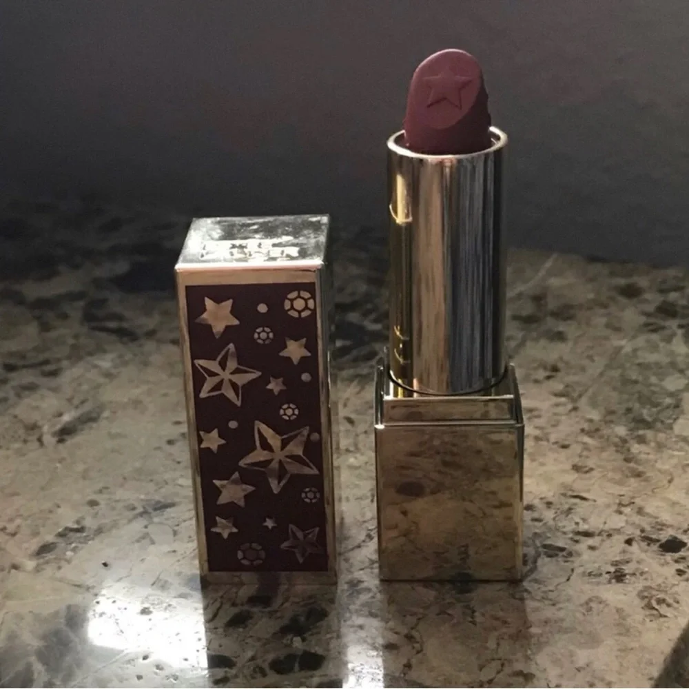 Estée Lauder Luxury Star-Embellished Matte Lipstick - Shooting Star